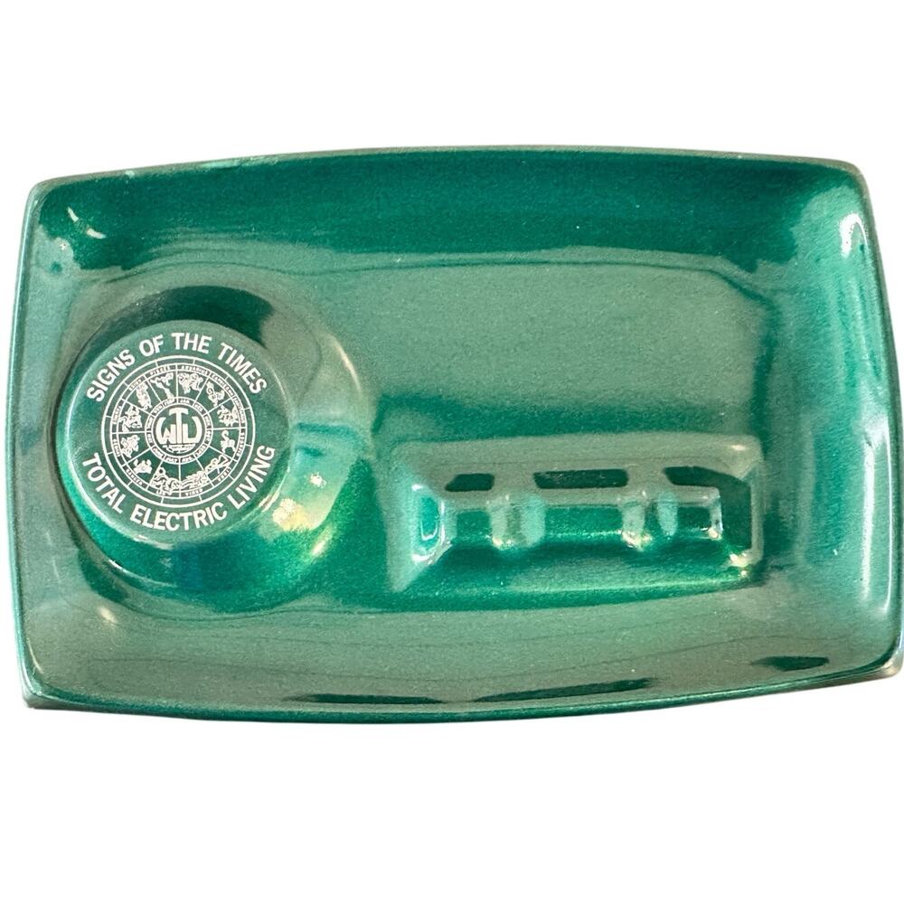 WTU "Signs of the Times" Mid-Century Metal Ash Tray with Zodiac-Excellent!
